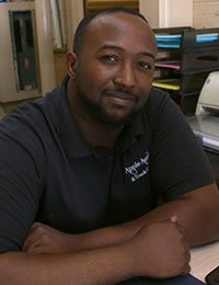 Vincent, Customer Service Consultant